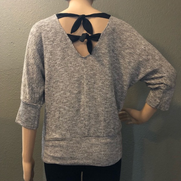 ⭐️B•WEAR⭐️ Top - Picture 2 of 2